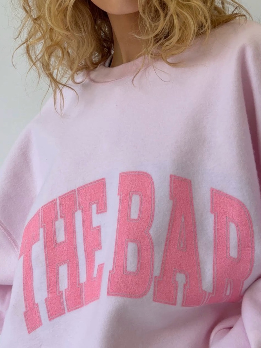 The Bar Light Pink Crewneck Sweatshirt with Pink Appliqué